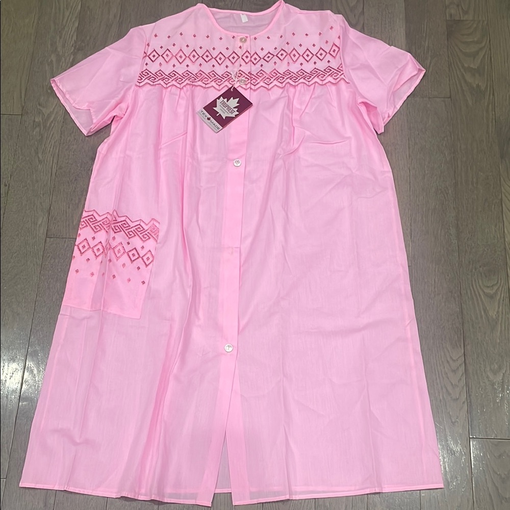Rare Find Vintage 1980’s Pink Embroidered Summer Nightgown - Picture 5 of 15